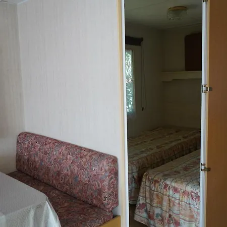 Apartment A Supprimer D006 Mobil Home 3 Chambres Dans Un Camping Familial Les Mathes